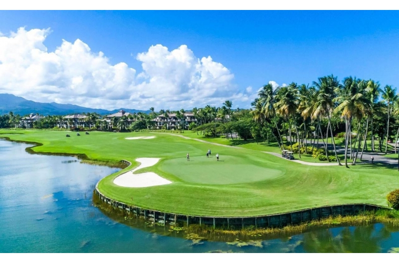 하노이와 하롱베이의 5성급 골프 투어 프로그램 및 럭셔리 리조트